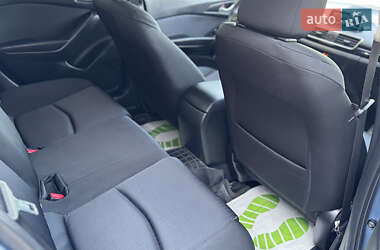 Седан Mazda 3 2014 в 