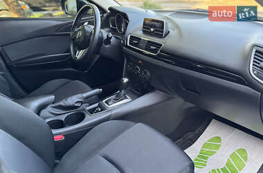 Седан Mazda 3 2014 в 
