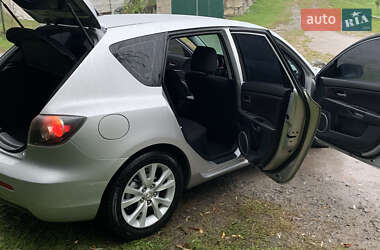 Хэтчбек Mazda 3 2006 в 