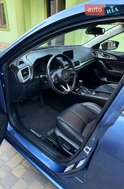 Седан Mazda 3 2018 в 