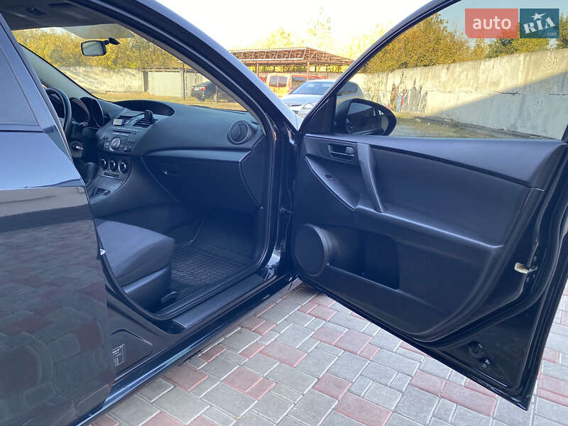 Хэтчбек Mazda 3 2009 в Краснопавловке