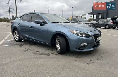 Седан Mazda 3 2013 в 