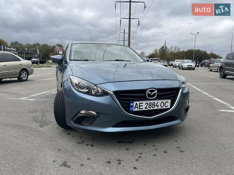 Седан Mazda 3 2013 в 