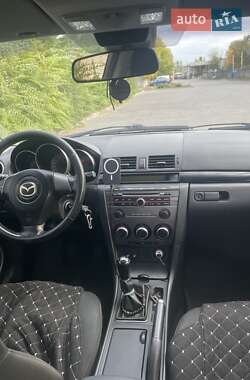 Седан Mazda 3 2006 в 