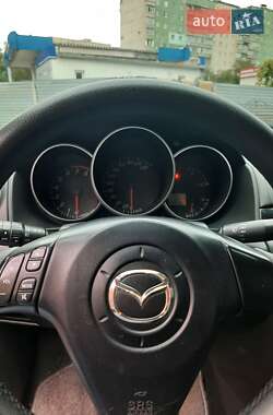 Седан Mazda 3 2004 в  фото 15 Седан Mazda 3 2004 в
