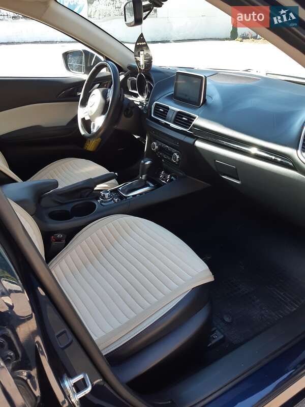 Хэтчбек Mazda 3 2015 в Харькове