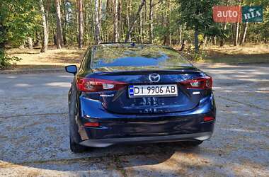 Седан Mazda 3 2015 в 