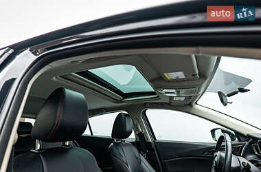 Хэтчбек Mazda 3 2014 в 