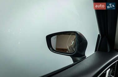 Хэтчбек Mazda 3 2014 в 