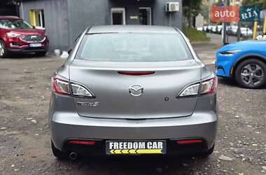 Седан Mazda 3 2011 в 