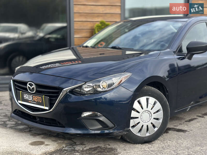 Седан Mazda 3 2014 в Шептицькому