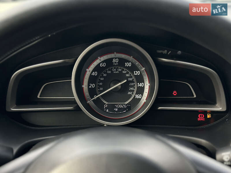 Седан Mazda 3 2014 в Шептицькому