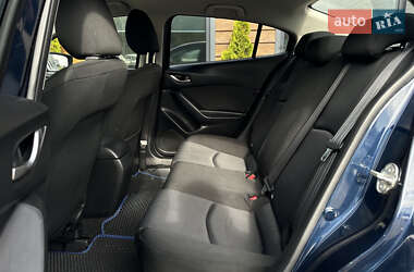 Седан Mazda 3 2014 в 