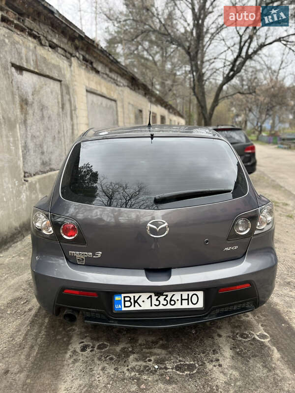 Хэтчбек Mazda 3 2007 в Радомышле