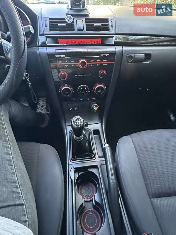 Седан Mazda 3 2008 в Каменец-Подольском