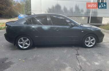 Седан Mazda 3 2005 в 