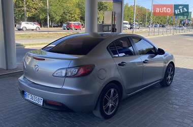 Седан Mazda 3 2010 в 