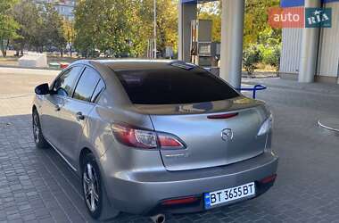 Седан Mazda 3 2010 в 