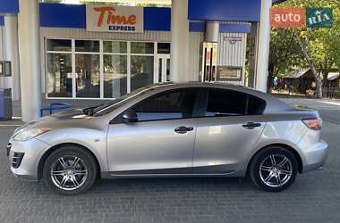 Седан Mazda 3 2010 в 