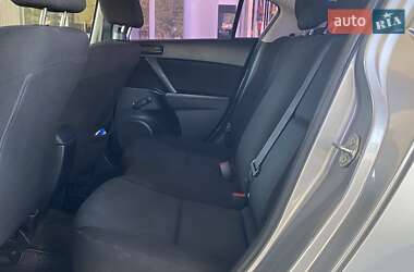 Седан Mazda 3 2010 в 