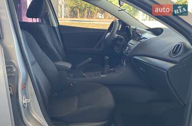 Седан Mazda 3 2010 в 