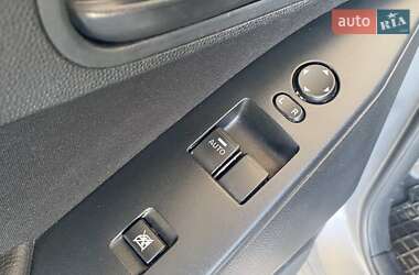 Седан Mazda 3 2010 в 