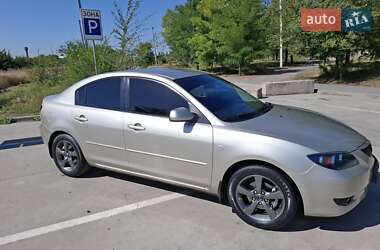 Седан Mazda 3 2005 в Синельниковому