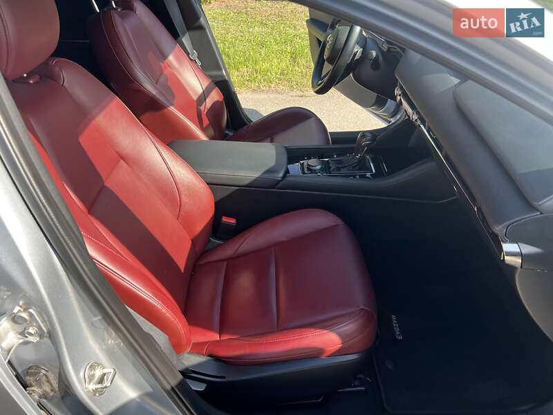 Хетчбек Mazda 3 2022 в Дніпрі