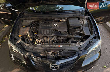 Седан Mazda 3 2006 в 