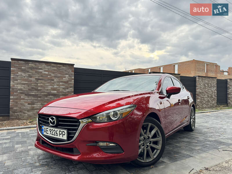 Седан Mazda 3 2018 в Харькове