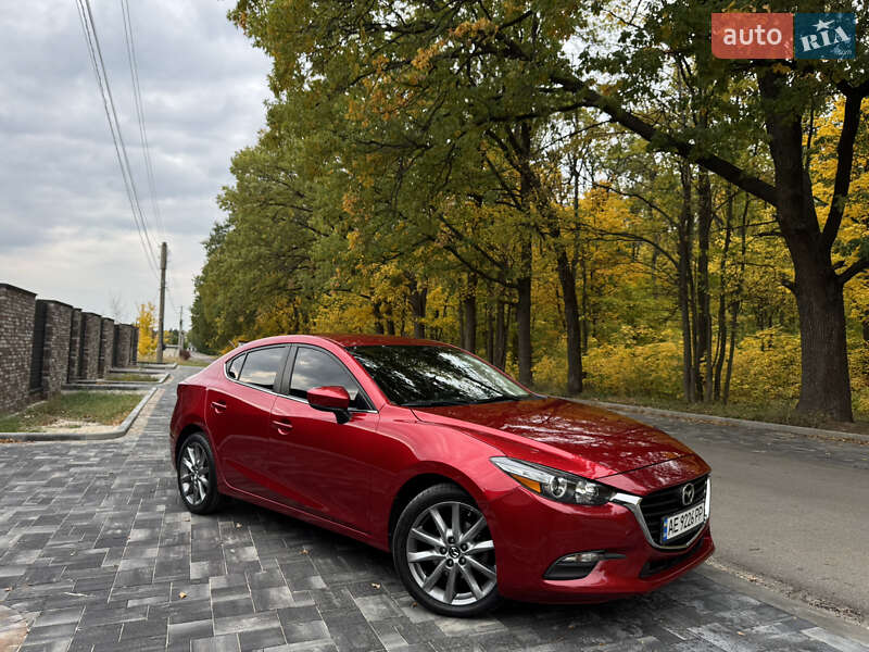 Седан Mazda 3 2018 в Харькове