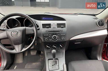 Хэтчбек Mazda 3 2011 в Каменском