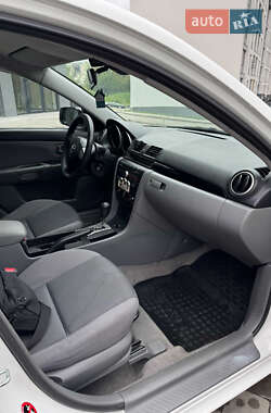 Хетчбек Mazda 3 2007 в  фото 14 Хетчбек Mazda 3 2007 в