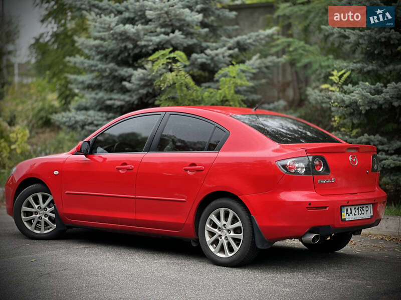 Седан Mazda 3 2008 в Киеве