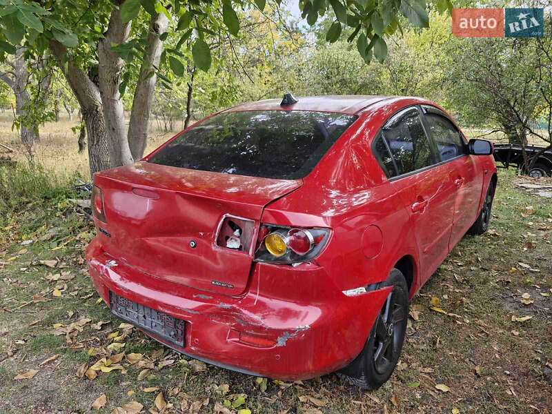 Седан Mazda 3 2004 в Киеве
