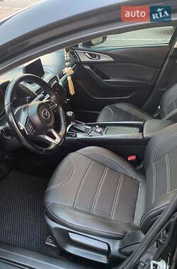 Седан Mazda 3 2016 в 