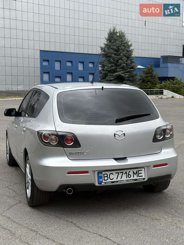 Хэтчбек Mazda 3 2006 в Днепре
