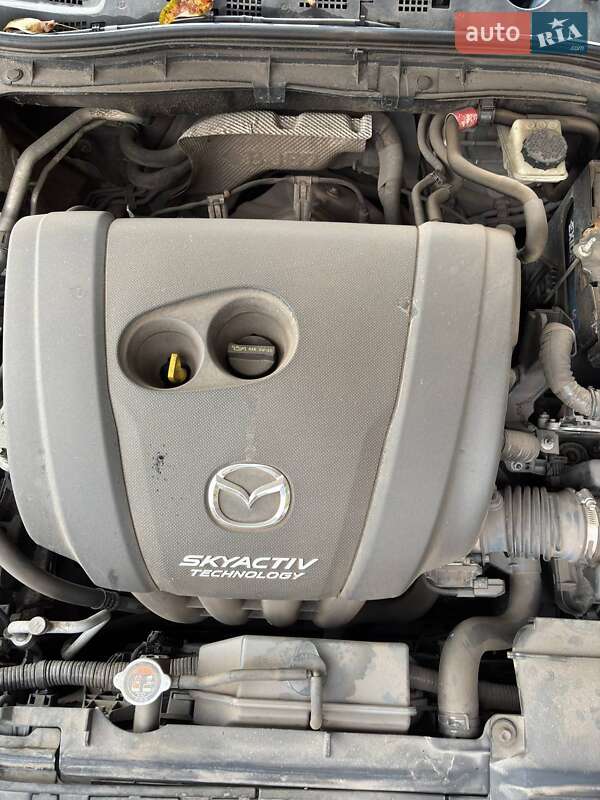 Седан Mazda 3 2016 в Іларіоновому фото 16 Седан Mazda 3 2016 в Іларіоновому