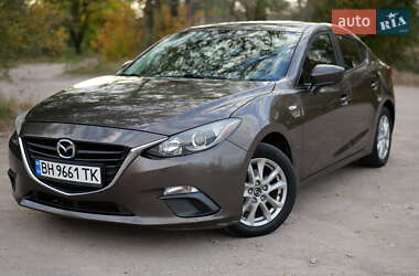 Седан Mazda 3 2015 в Запоріжжі