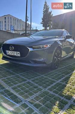 Седан Mazda 3 2023 в 