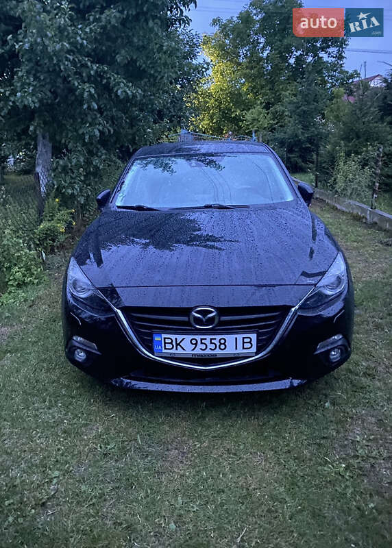Хетчбек Mazda 3 2016 в Дубні
