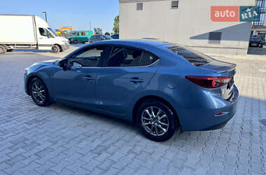 Седан Mazda 3 2015 в 