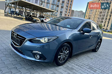 Седан Mazda 3 2015 в 