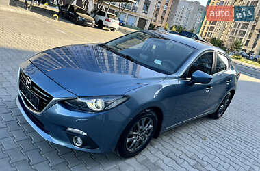 Седан Mazda 3 2015 в 