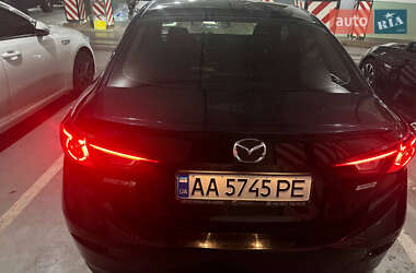 Седан Mazda 3 2016 в 