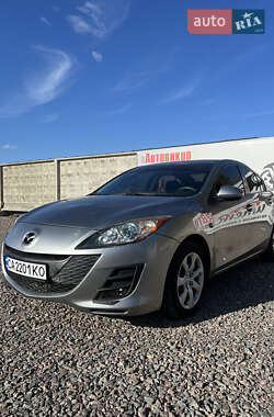 Седан Mazda 3 2009 в 