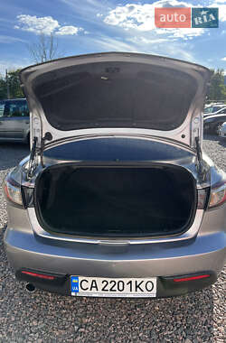 Седан Mazda 3 2009 в 