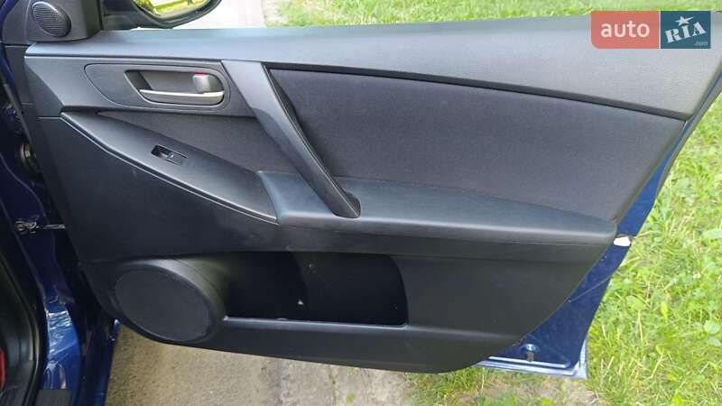 Хэтчбек Mazda 3 2009 в Житомире фото 14 Хэтчбек Mazda 3 2009 в Житомире
