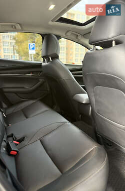 Седан Mazda 3 2019 в  фото 22 Седан Mazda 3 2019 в