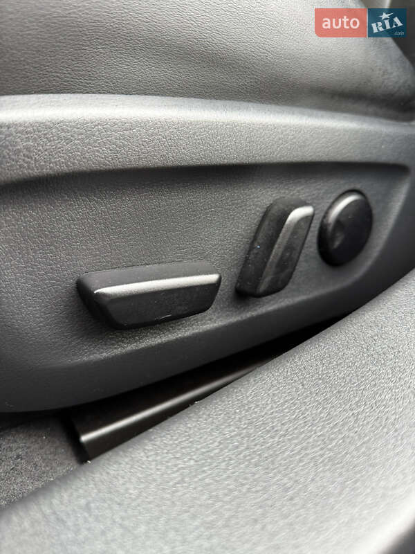 Седан Mazda 3 2019 в Киеве фото 27 Седан Mazda 3 2019 в Киеве